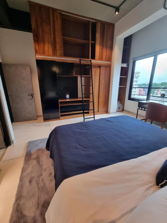 Vaux Park Street Hotel - A Collection Of 8 Luxury Lofts *