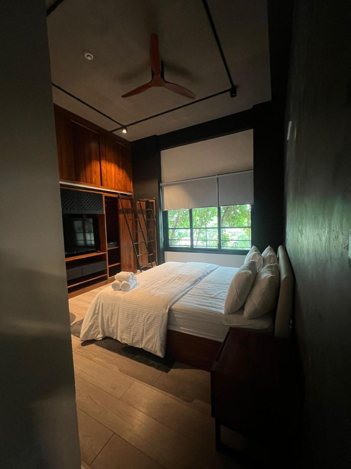Vaux Park Street Hotel - A Collection Of 8 Luxury Lofts